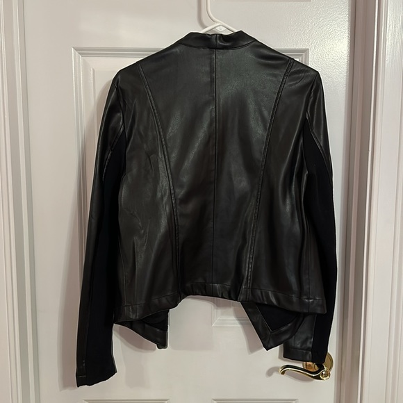 Leather jacket - Picture 3 of 3